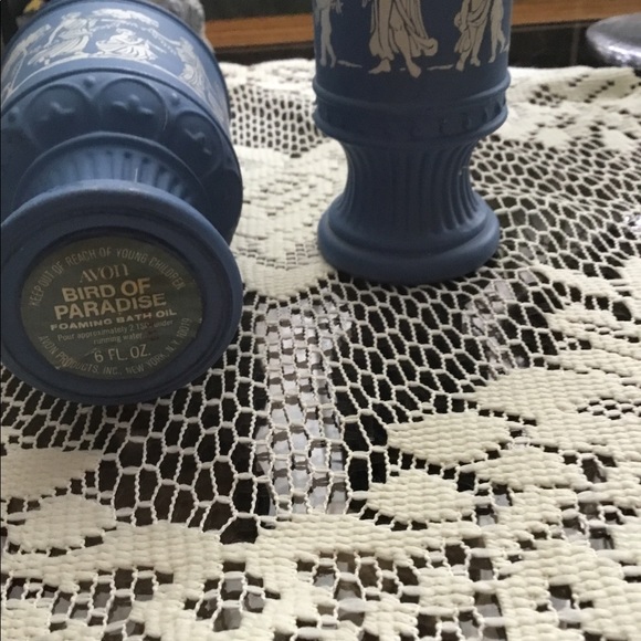 ♥️♥️Vintage Avon Bottles♥️♥️ - Picture 2 of 2